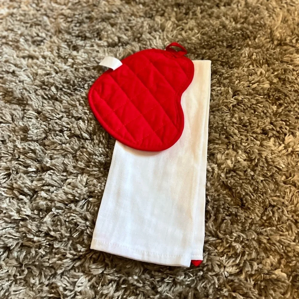 NWT Target I‎ love you more than coffee kitchen towel set